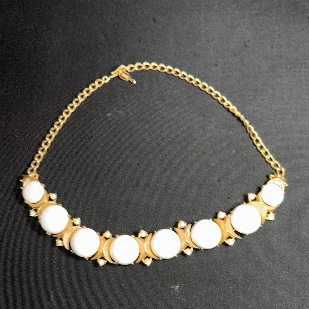 1962 Vintage Sarah Coventry Snow Princess Necklace